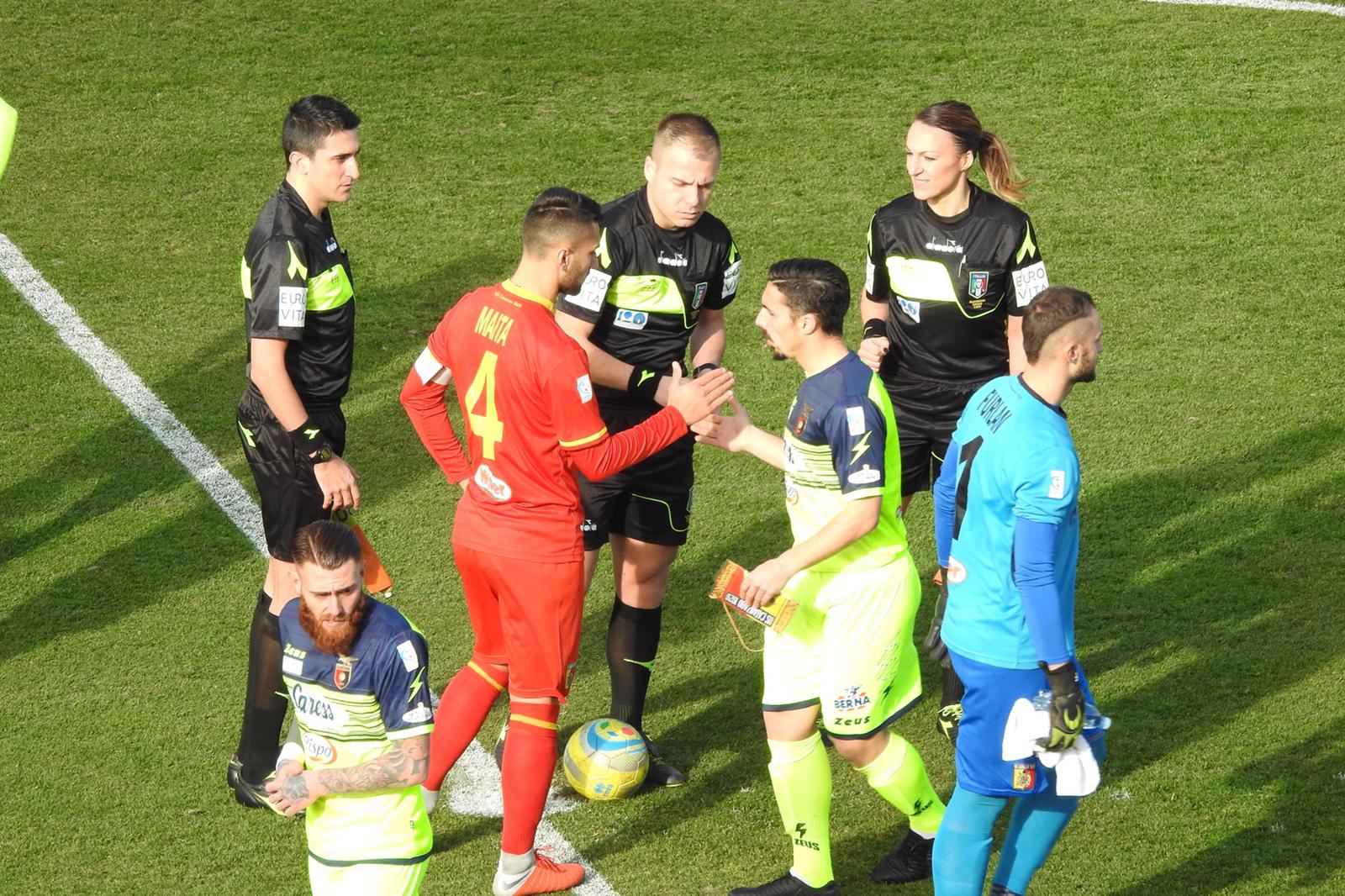 Calcio: Catanzaro Casertana 3-2. Reti e spettacolo al 'Ceravolo' (highlights)