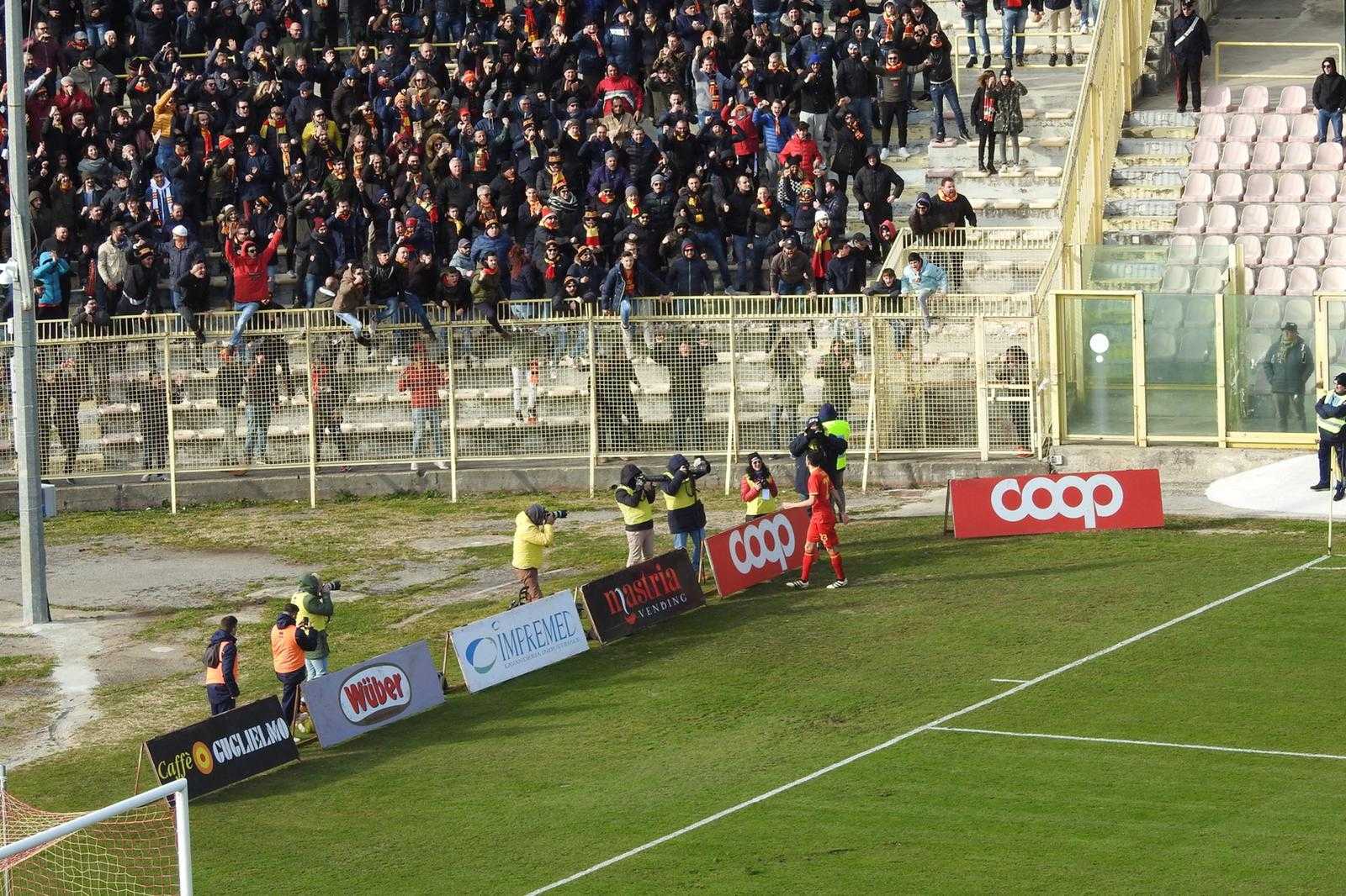 Calcio: Catanzaro Casertana 3-2. Reti e spettacolo al 'Ceravolo' (highlights)