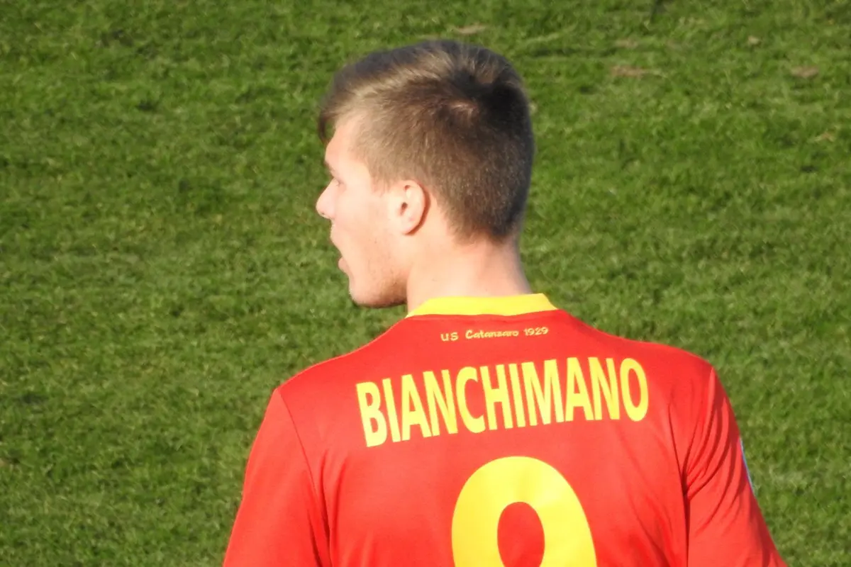 Calcio: Catanzaro Casertana 3-2. Reti e spettacolo al 'Ceravolo' (highlights)