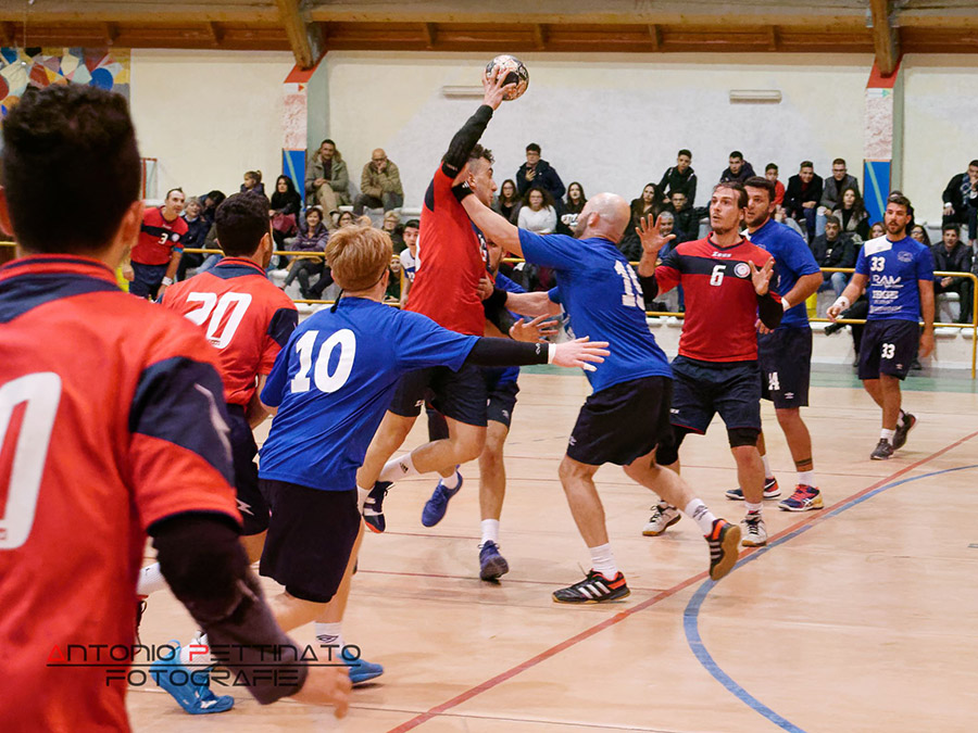 Pallamano: domenica derby di Calabria Terranova da Sibari-Crotone
