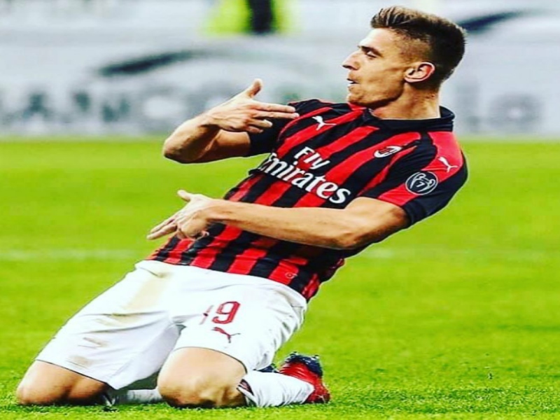 Piatek e Paquetà si abbattono sul Cagliari. Finisce 3-0 per il Milan