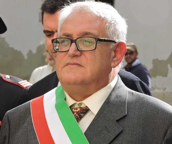 Infrastrutture: "disastro strade", sindaco Giuseppe Lo Verde in tenda a Polizzi