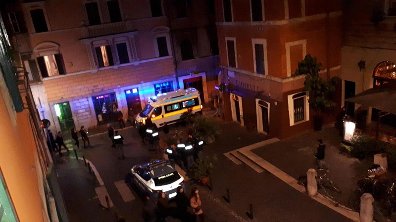 Maxi rissa a Roma prima di Lazio-Siviglia: almeno 5 feriti