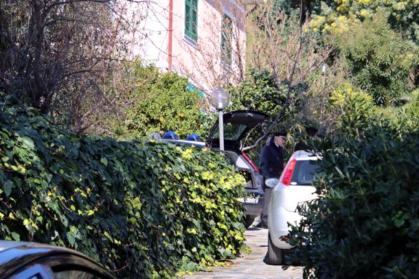 Necessita di soldi, vive col cadavere della madre per 6 mesi