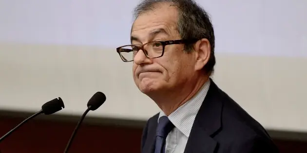 Tria:” Def pronto entro i termini di legge, prematuro parlare di manovra correttiva”