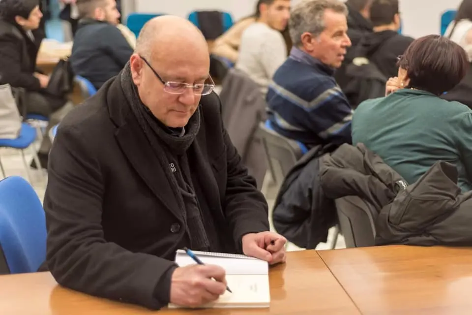 A Soverato la presentazione del romanzo “Riscoprirsi Madre” scritto da Don Alessandro Carioti