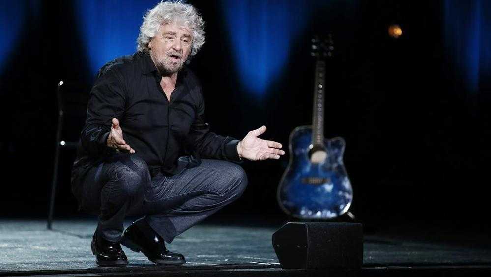 Beppe Grillo e il nuovo spettacolo lancia la contestazione a pagamento (4 tappe in Calabria!)