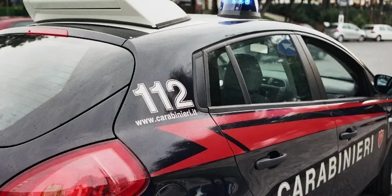 Smantellata banda che spacciava davanti scuola, 13 arresti