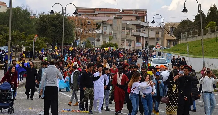 A Sellia Marina la 6° edizione della festa di carnevale “Sellia de Janeiro”