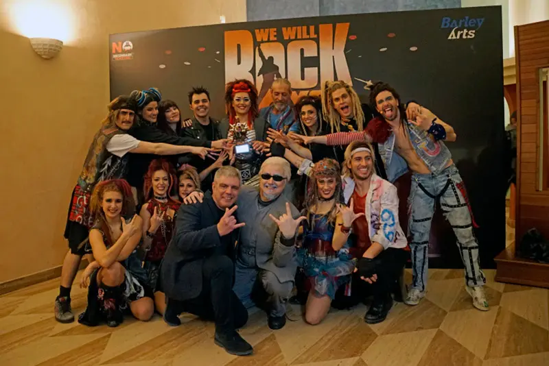 Trionfo a Catanzaro per "We Will Rock You" il musical dei Queen, premiato come miglior musical...