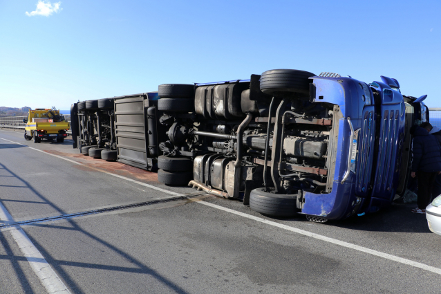 Maltempo: tratto A2 chiuso per forte vento in Calabria