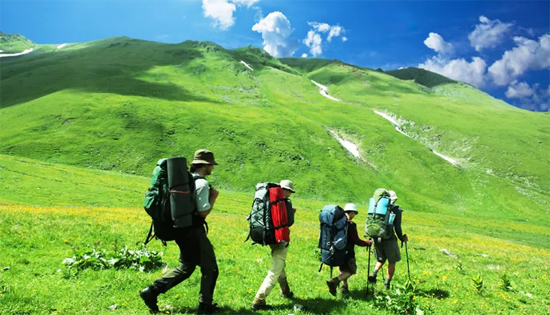 Pantaloni trekking e altri 5 oggetti che non posso mancare in escursione