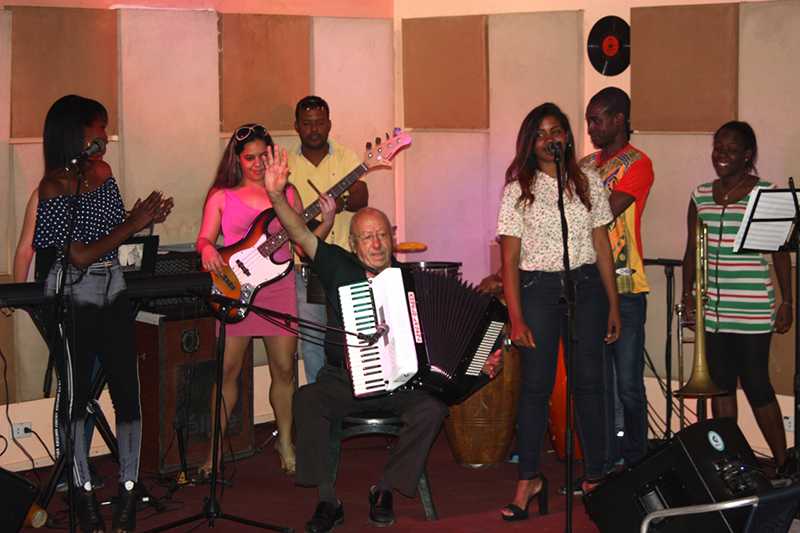 Angelo Laganà ha incantato Cuba con la sua musica