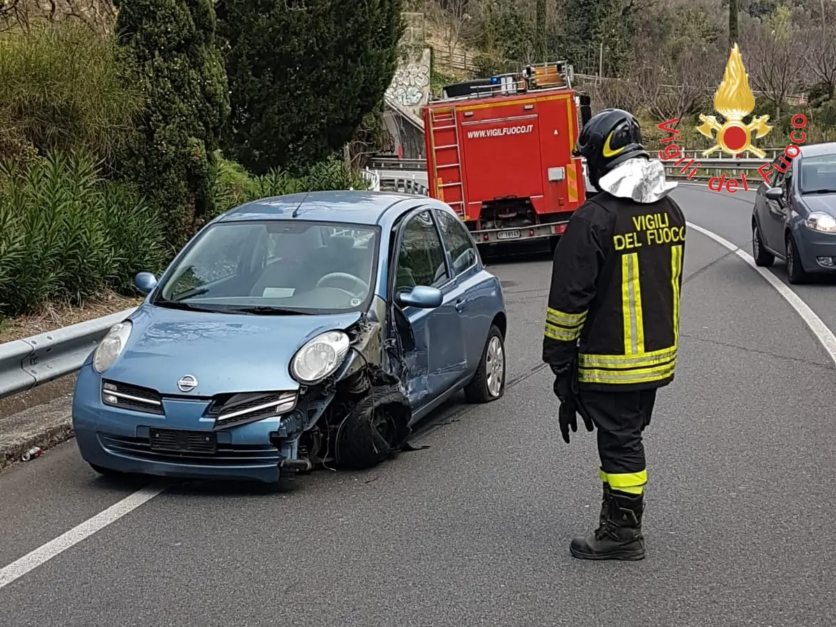 Catanzaro incidente in tengenziale ovest, intervento dei VVF