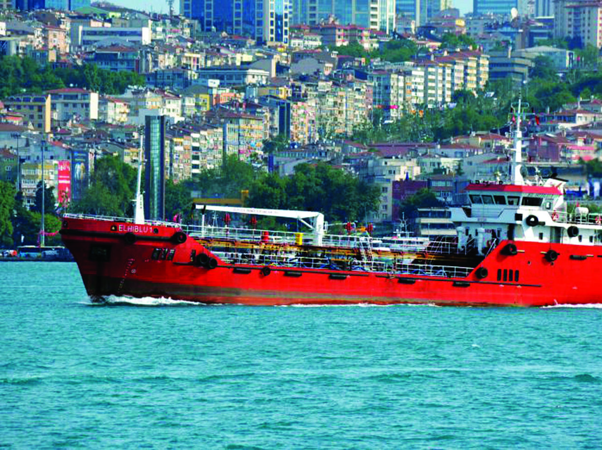 Migranti: la nave dirottata è arrivata in acque maltesi