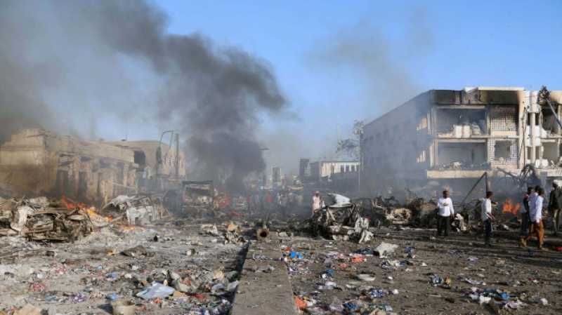 Somalia, attentato nel pieno centro di Mogadiscio: almeno 11 morti e 16 feriti