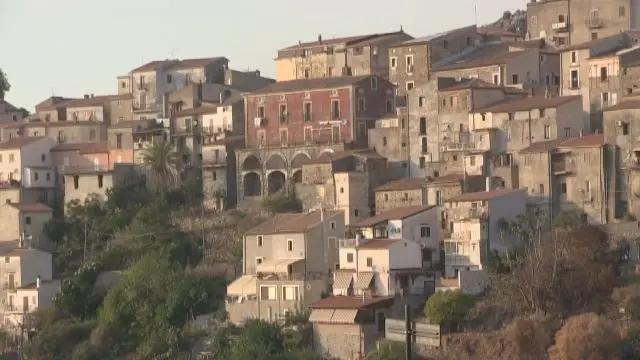 Bancarotta e autoriciclaggio, arrestato sindaco di Maierà