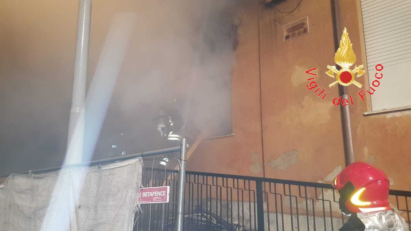 Incendio alla scuola di Amato, dichiarazione del sindaco Saverio Ruga