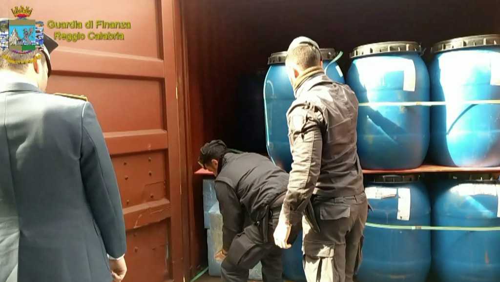 Droga: sequestrati 450 kg cocaina nel porto di Gioia Tauro