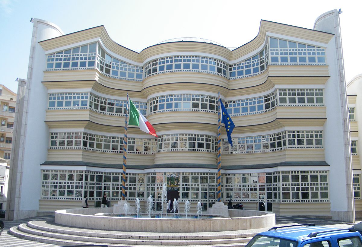 Al Politeama per celebrare i 167 anni di storia della Polizia