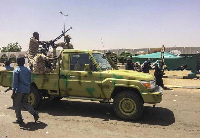 Sudan: in atto colpo di Stato, circondata presidenza