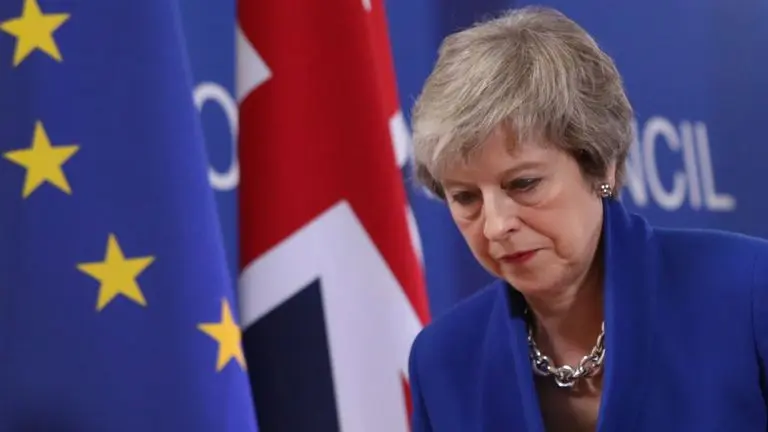 Brexit, Theresa May ha sei mesi per far approvare l'accordo. Divorzio slitta al 31 ottobre