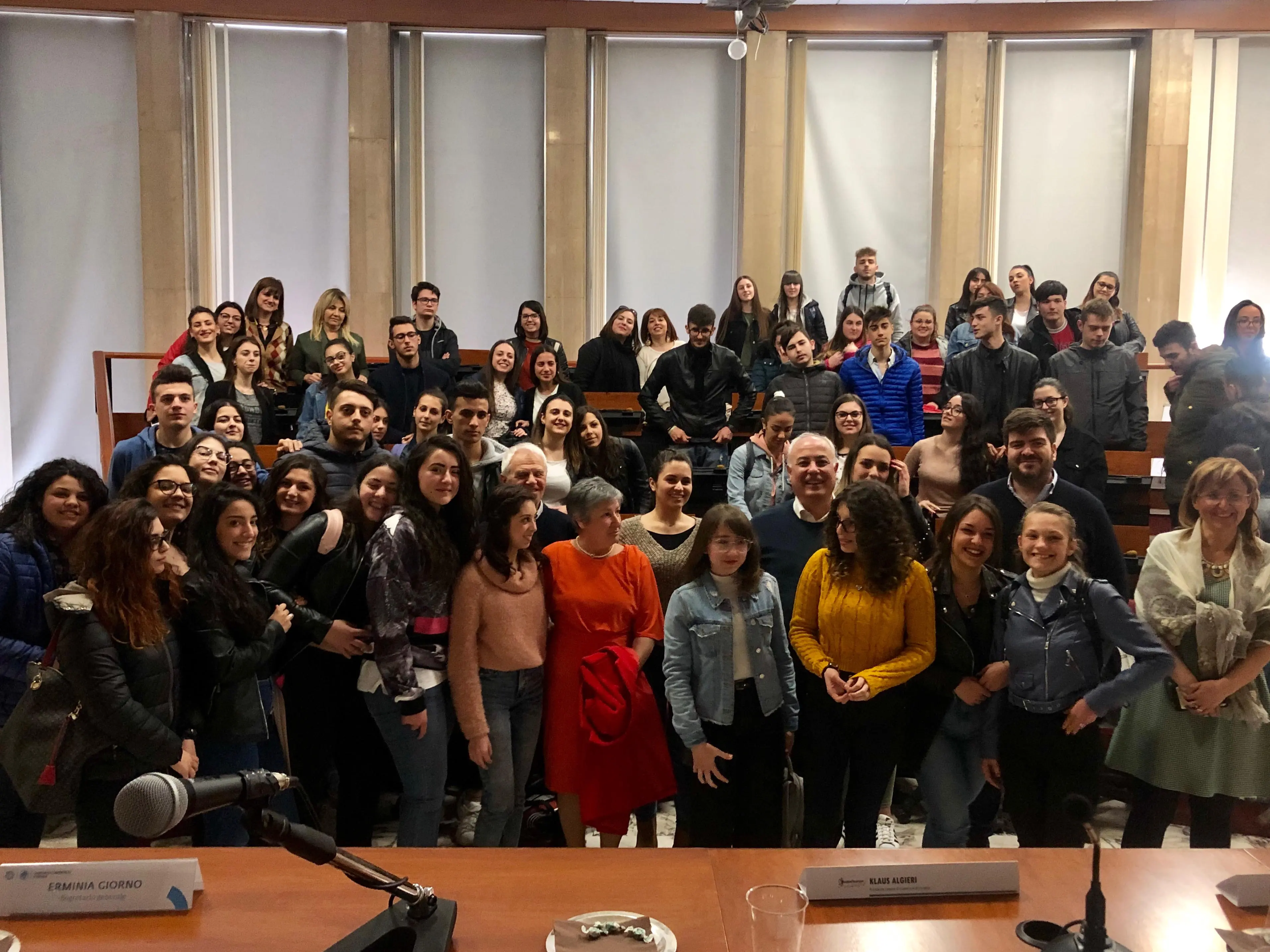 Lezione olivettiane | Algieri e De' Liguori Carino dialogano con gli studenti