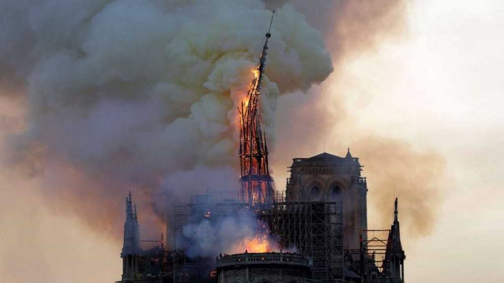 Parigi, Notre Dame è bruciata. L'interno e la struttura sono salvi