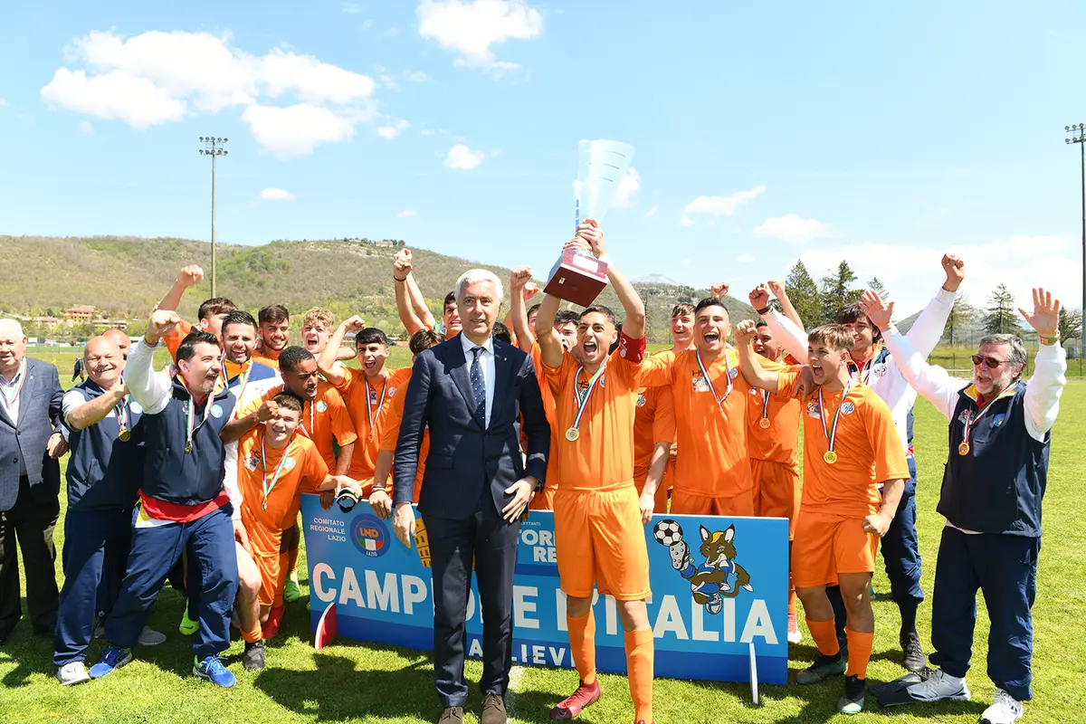 Calcio.  Torneo delle Regioni - Lombardia e Lazio trionfano con i Giovanissimi e gli Allievi