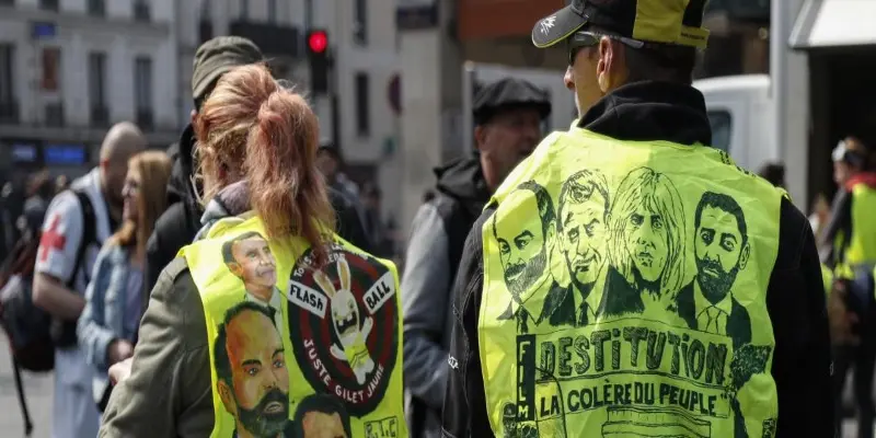 Parigi: 1 maggio, 164.500 persone hanno manifestato in Francia