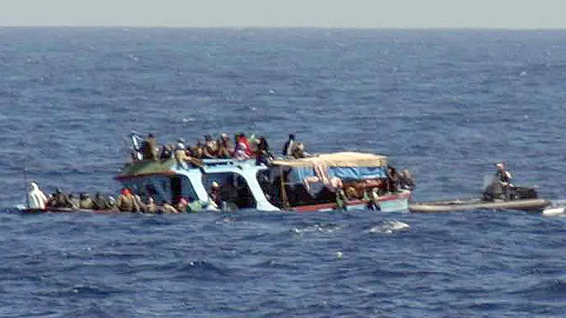 Migranti: nuovo naufragio al largo della Tunisia, almeno 70 le vittime