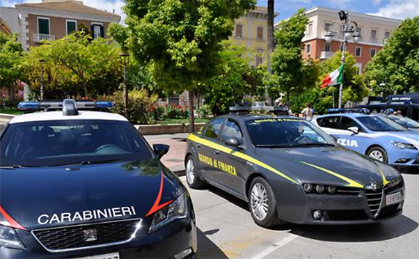 Blitz contro i Casamonica, “liberata” la villa del boss