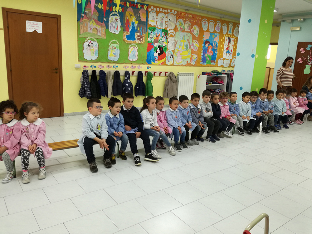 I.C.Catanzaro Nord-Est Manzoni "Itinerario ludico-tematico per l’Infanzia"