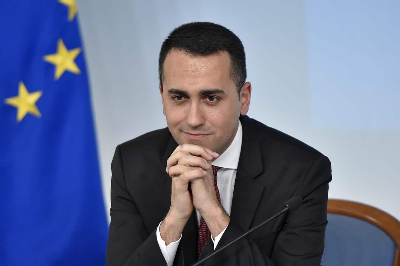 Di Maio "corregge" Tria e la lettera cambia. Diffuso il testo dopo l'ira del M5S