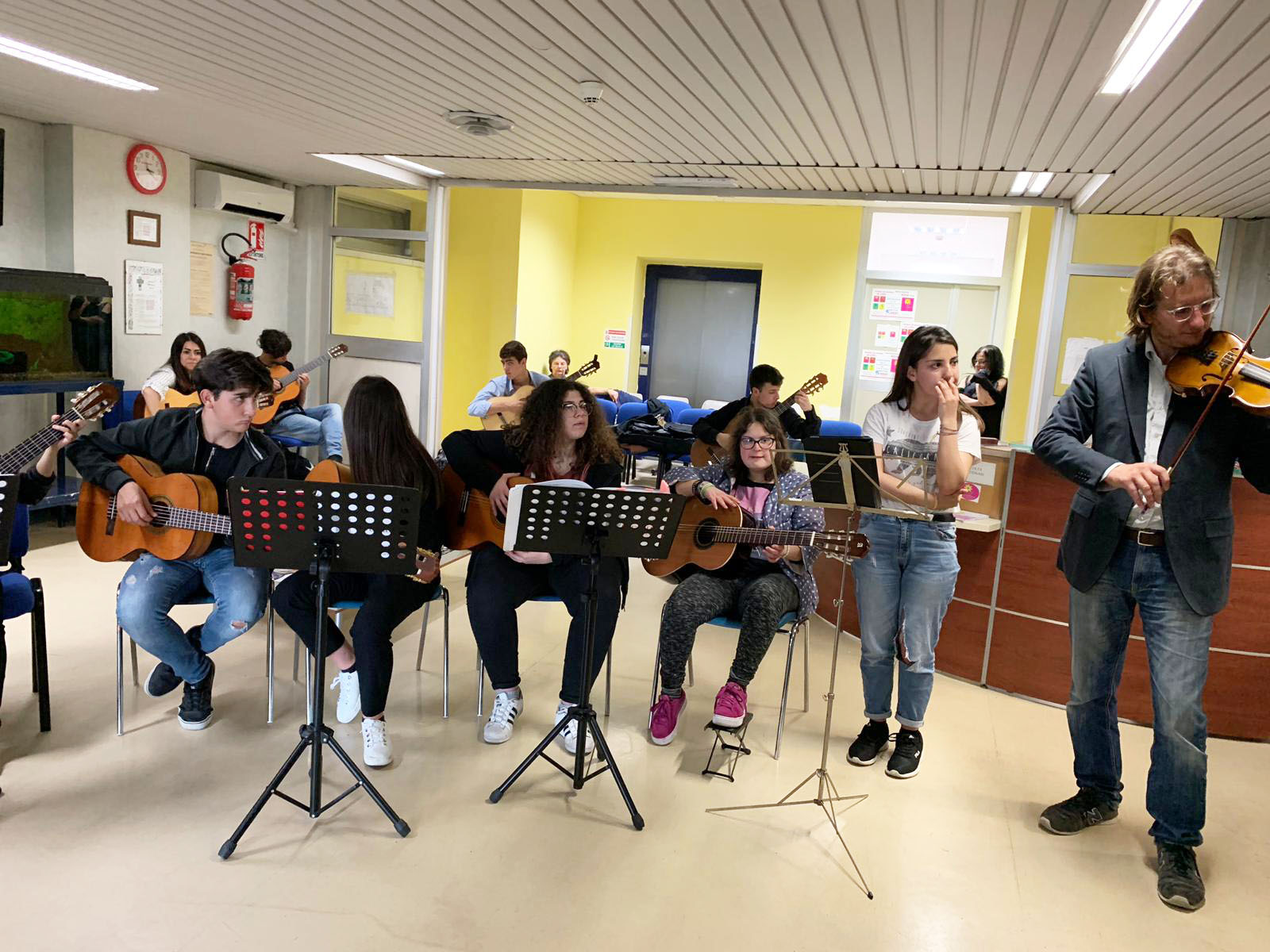 Studenti protagonisti di un evento musicale dedicato ai degenti dell’ospedale di Lamezia Terme