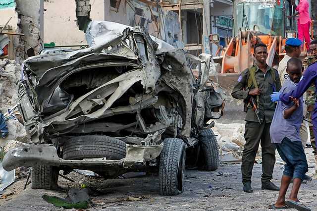 Attentato a Mogadiscio, autobomba nei pressi del parlamento: morti e feriti