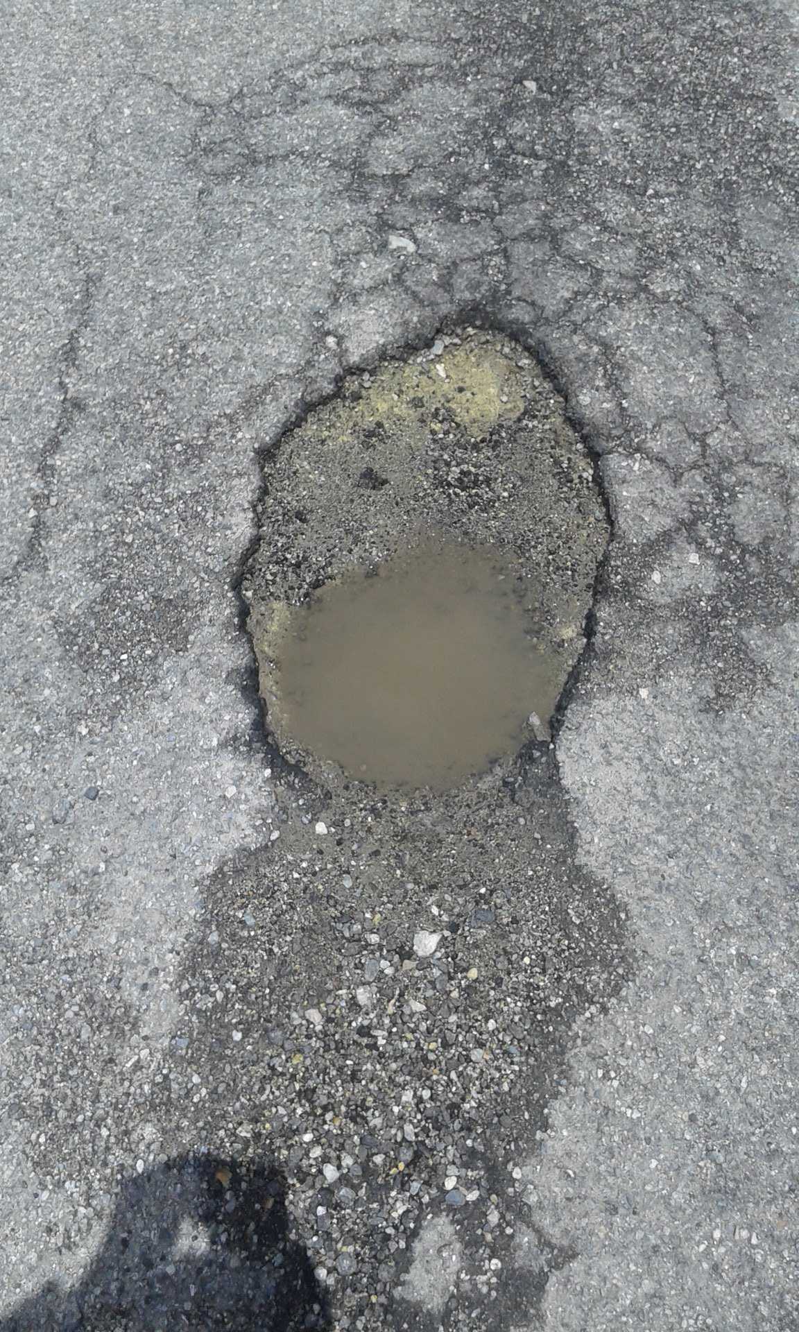 Catanzaro: cittadino denuncia degrado nel q.re Siano. Foto