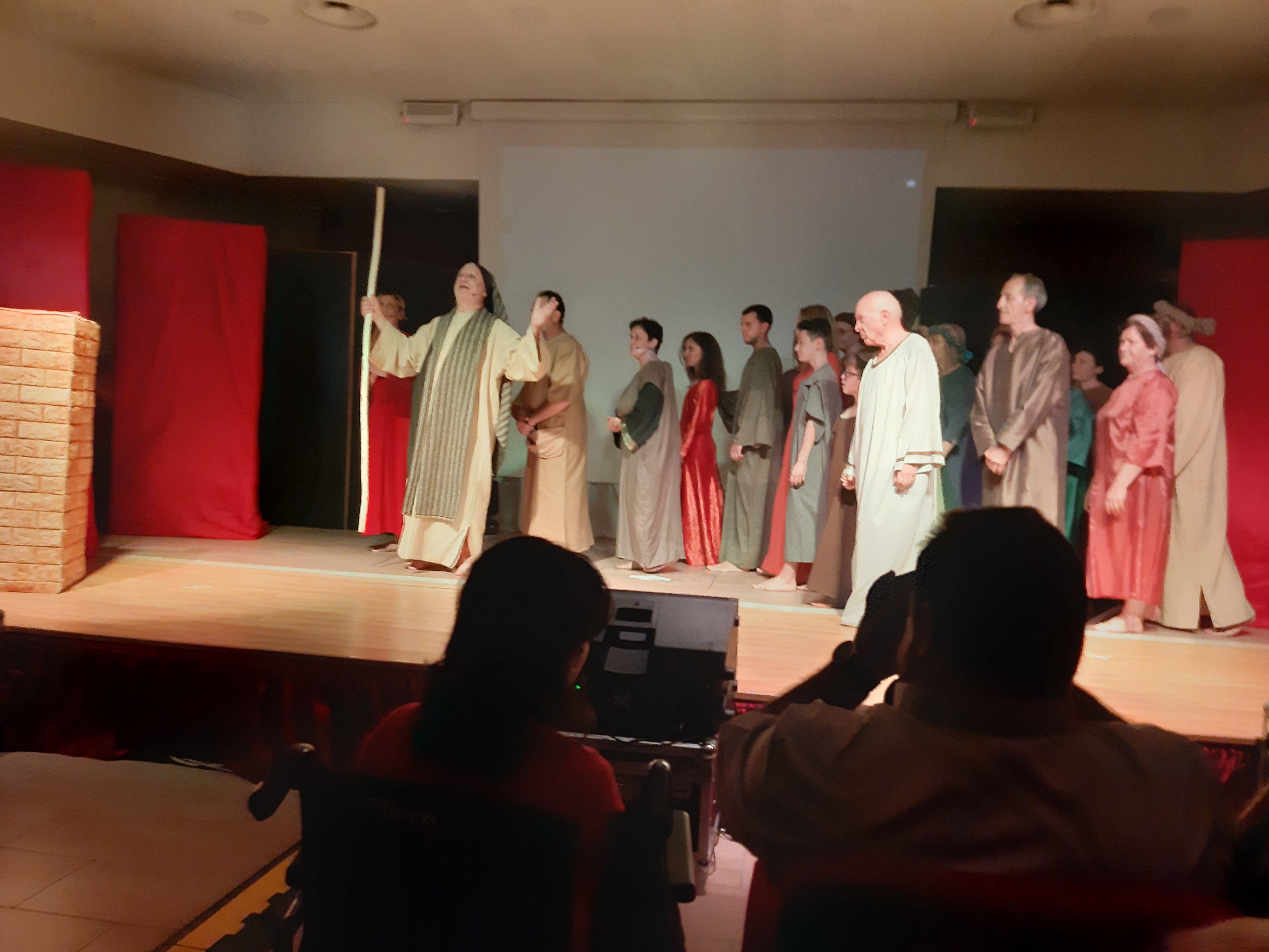 Catanzaro: Parrocchia San Francesco da Paola protagonisti del Musical ‘Eccomi’ Video