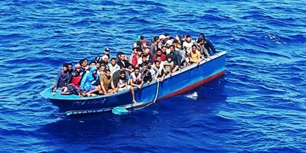 Migranti: la Maridive 601 attracca in Tunisia, finisce odissea