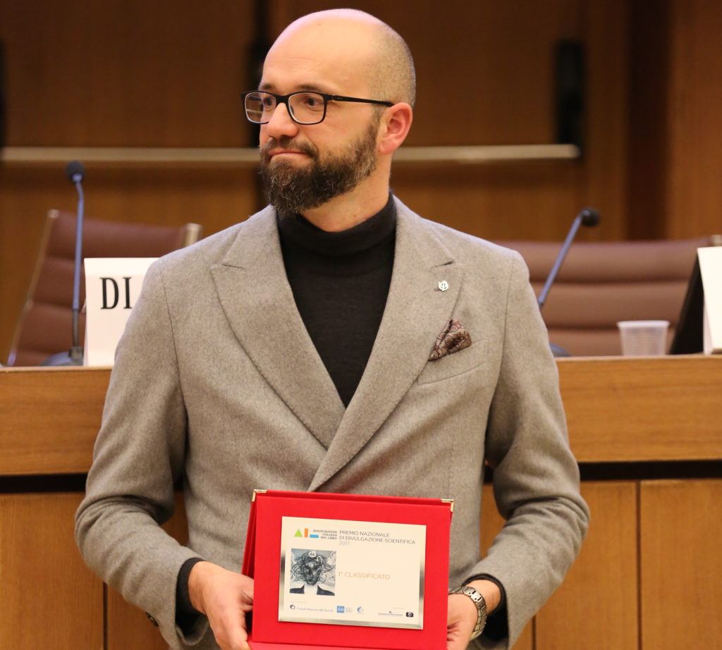 Il neuroscienziato Antonio Cerasa ospite della rassegna «a palazzo con lo scrittore»