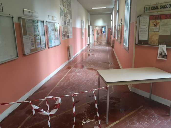 Maltempo: crollano controsoffitti in ospedale Sacco di Milano