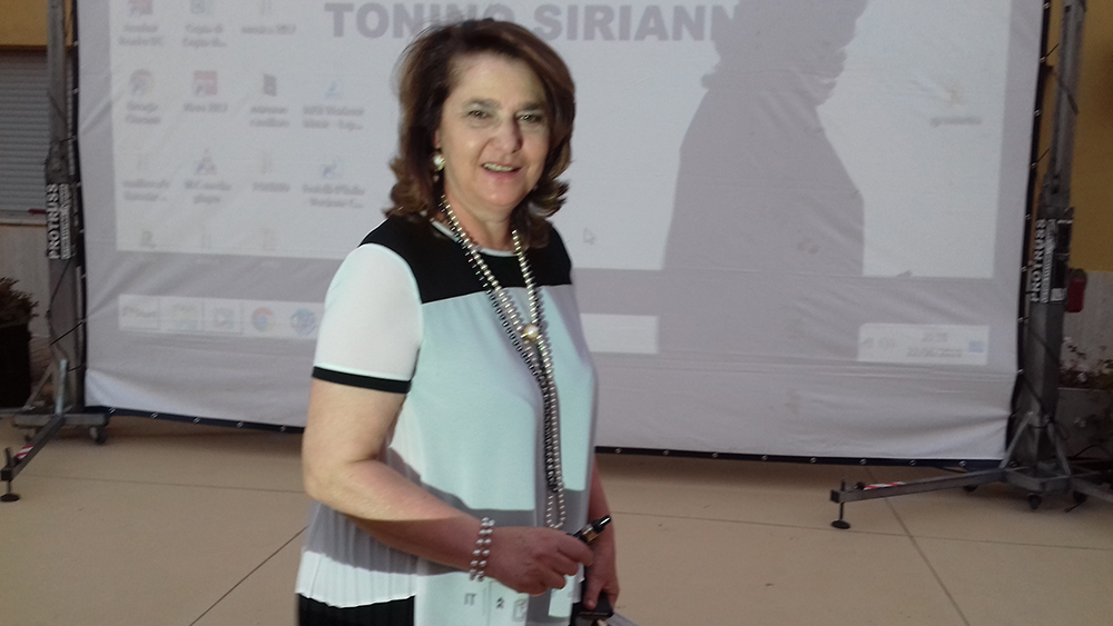 Presentato il cortometraggio “Abbracciami invece” al Polo Tecnologico di Lamezia Terme