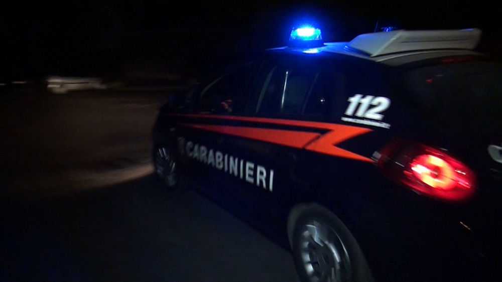 Roma, anziano tenta di uccidere nel sonno la moglie malata: arrestato