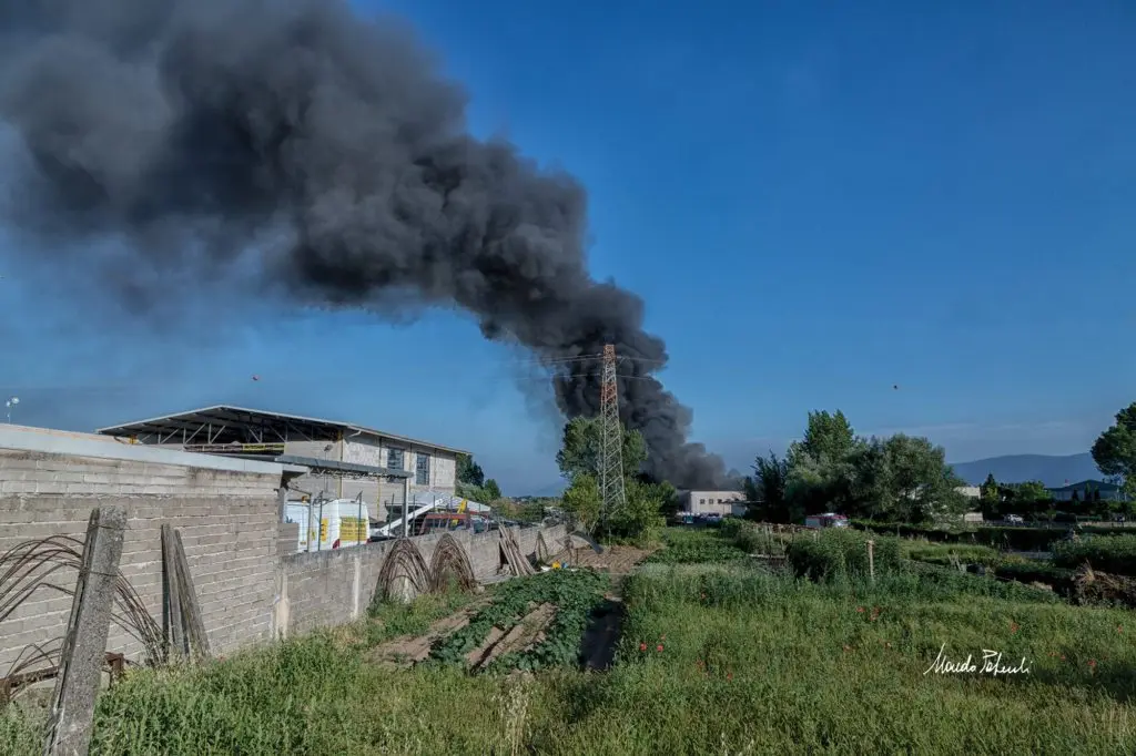 Frosinone, incendio M.Eco.ri.s. I cittadini sul piede di guerra