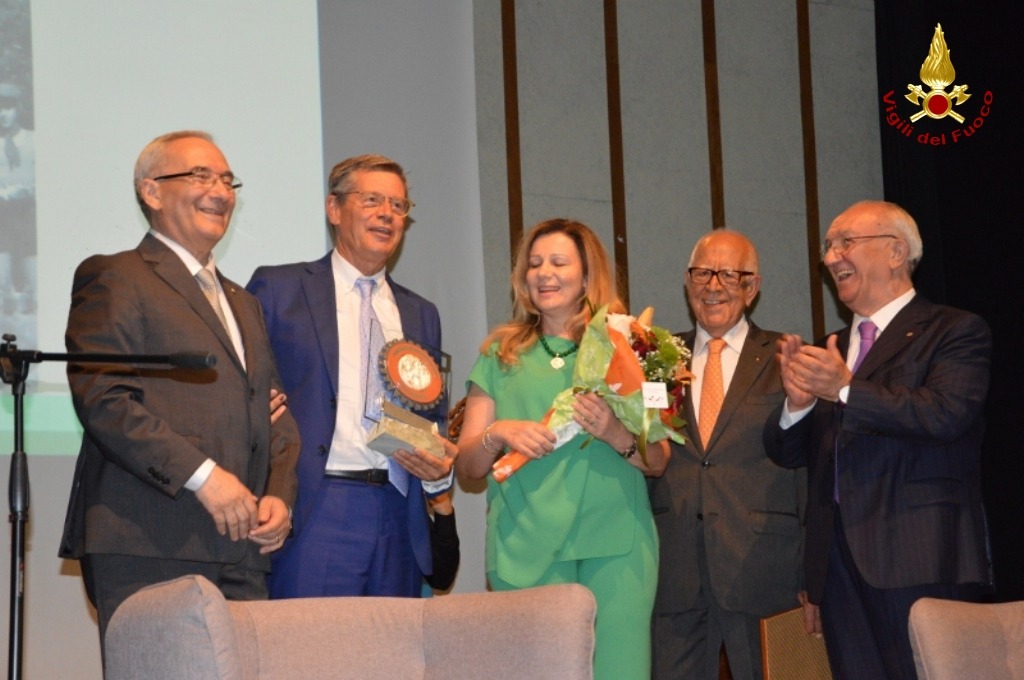 Rotary Club: il premio ‘Valter Greco’, Capo del Corpo Nazionale dei Vigili del Fuoco Fabio Dattilo