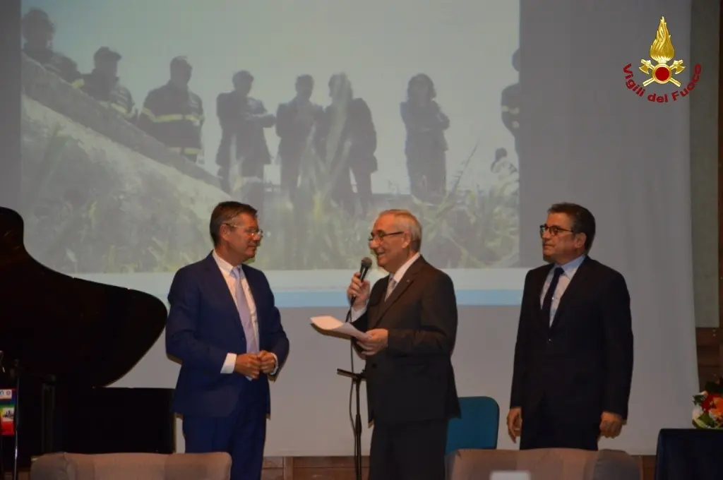 Rotary Club: il premio ‘Valter Greco’, Capo del Corpo Nazionale dei Vigili del Fuoco Fabio Dattilo