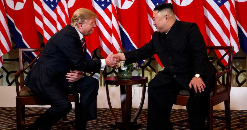 Coree: Trump atterrato alla Dmz per l'incontro con Kim