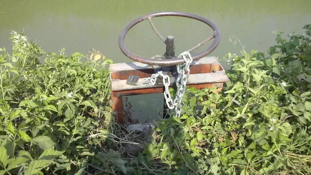 Catanzaro. Allacci abusivi e furti d'acqua: il Consorzio ha pianificato e sta effettuando controlli