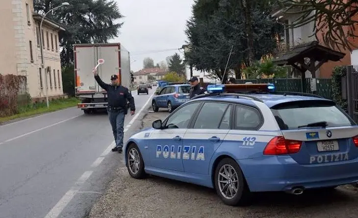 Polizia Stradale:  Controlli straordinari estivi sulle strade Catanzaresi