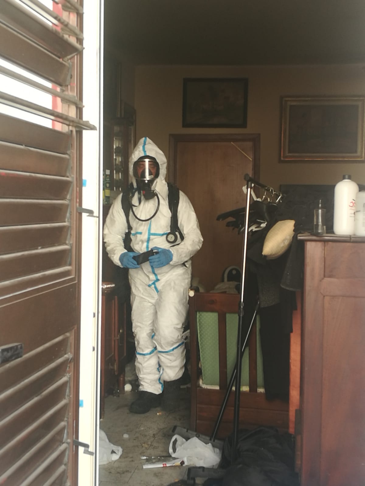 Nel crotonese, trovato cadavere in stato di decomposizione sul posto I VFF e Cc